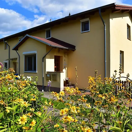 Behagliche Im Idyllischen Koerchow Lägenhet Korchow