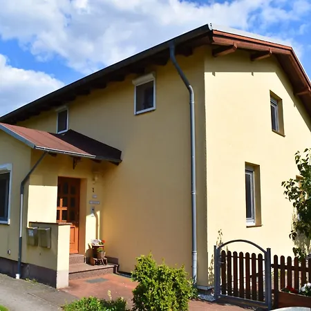 Behagliche Im Idyllischen Koerchow