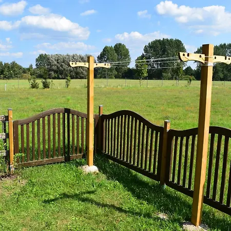 Behagliche Im Idyllischen Koerchow