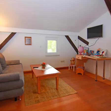 Behagliche Im Idyllischen Koerchow * Korchow