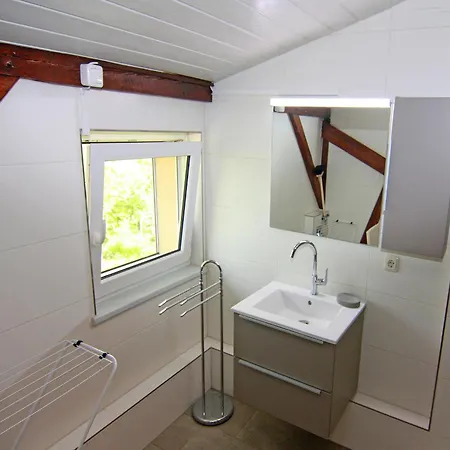 Lägenhet Behagliche Im Idyllischen Koerchow *