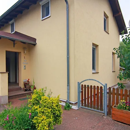 Lägenhet Behagliche Im Idyllischen Koerchow *