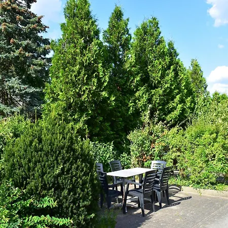 Behagliche Im Idyllischen Koerchow *